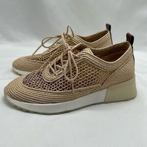 Sam Edelman Delma Ribbed Laced Up Sneakers Natural Size 6.5